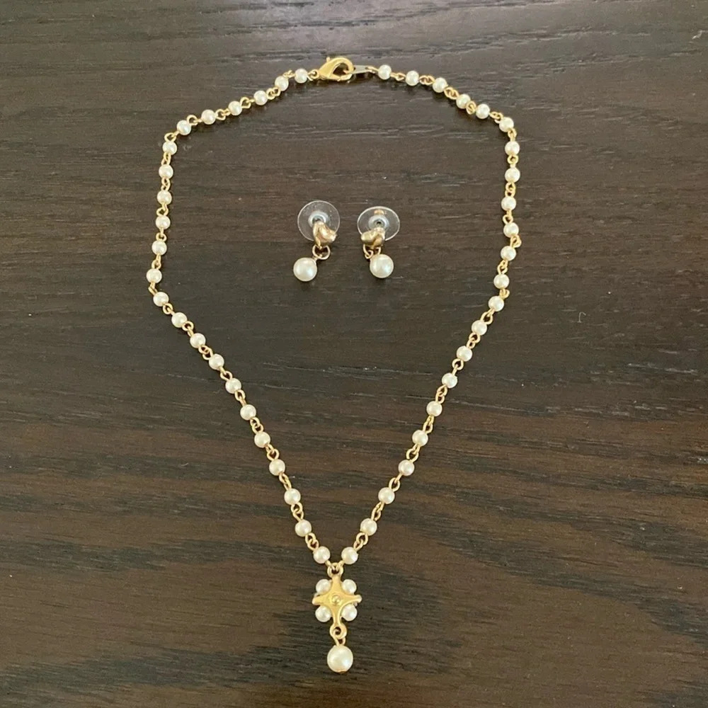 Vintage necklace and earrings